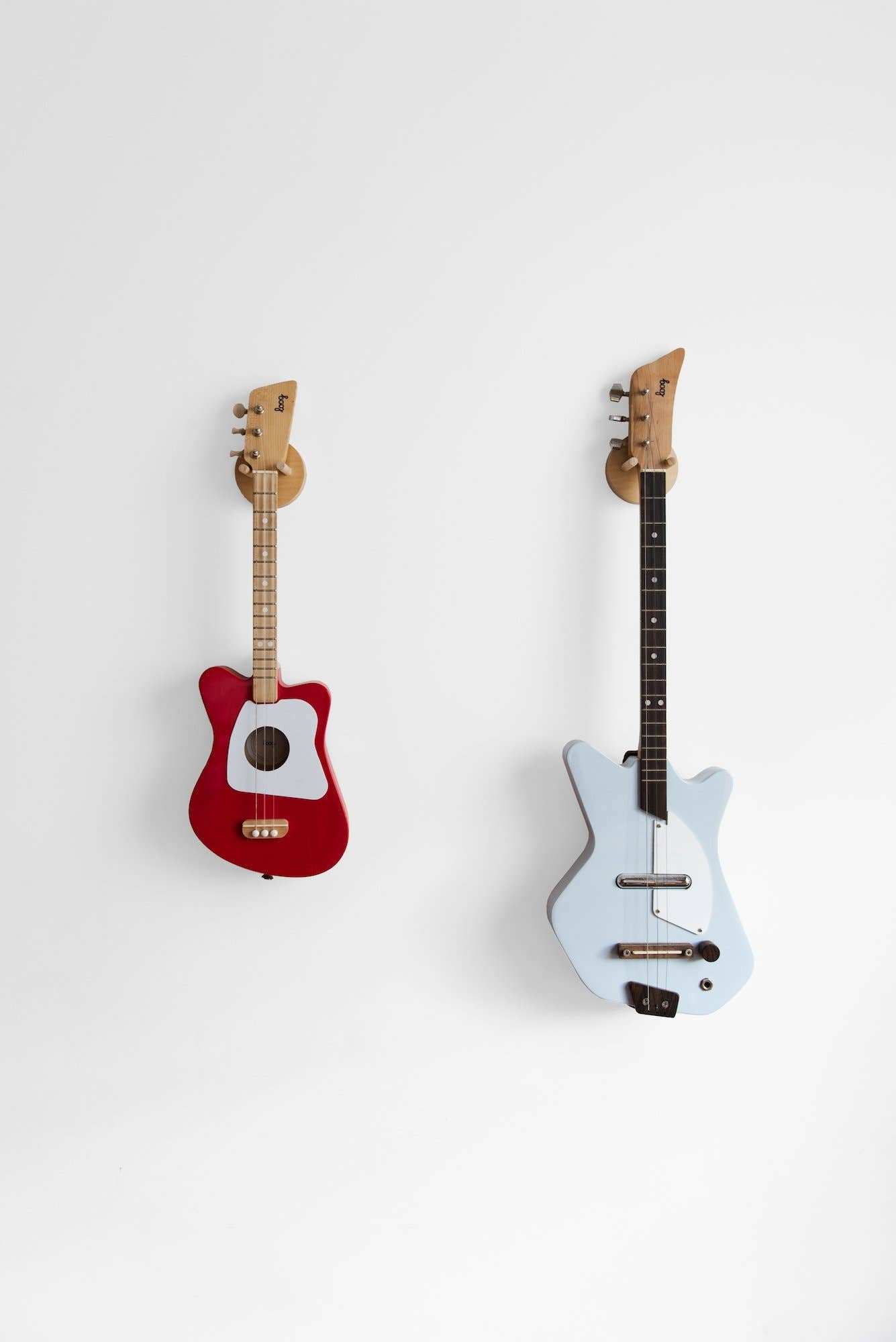 Loog Wall Hanger: 6-String (Loog Pro VI)