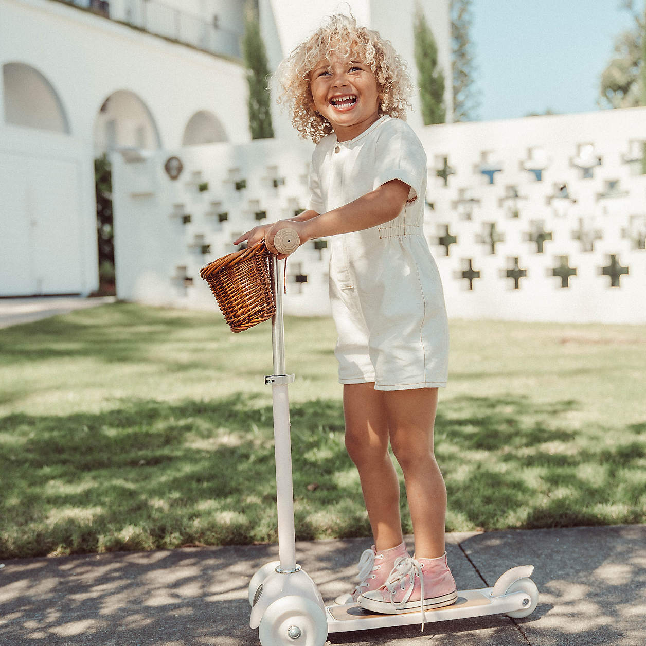 Banwood Scooter With Basket