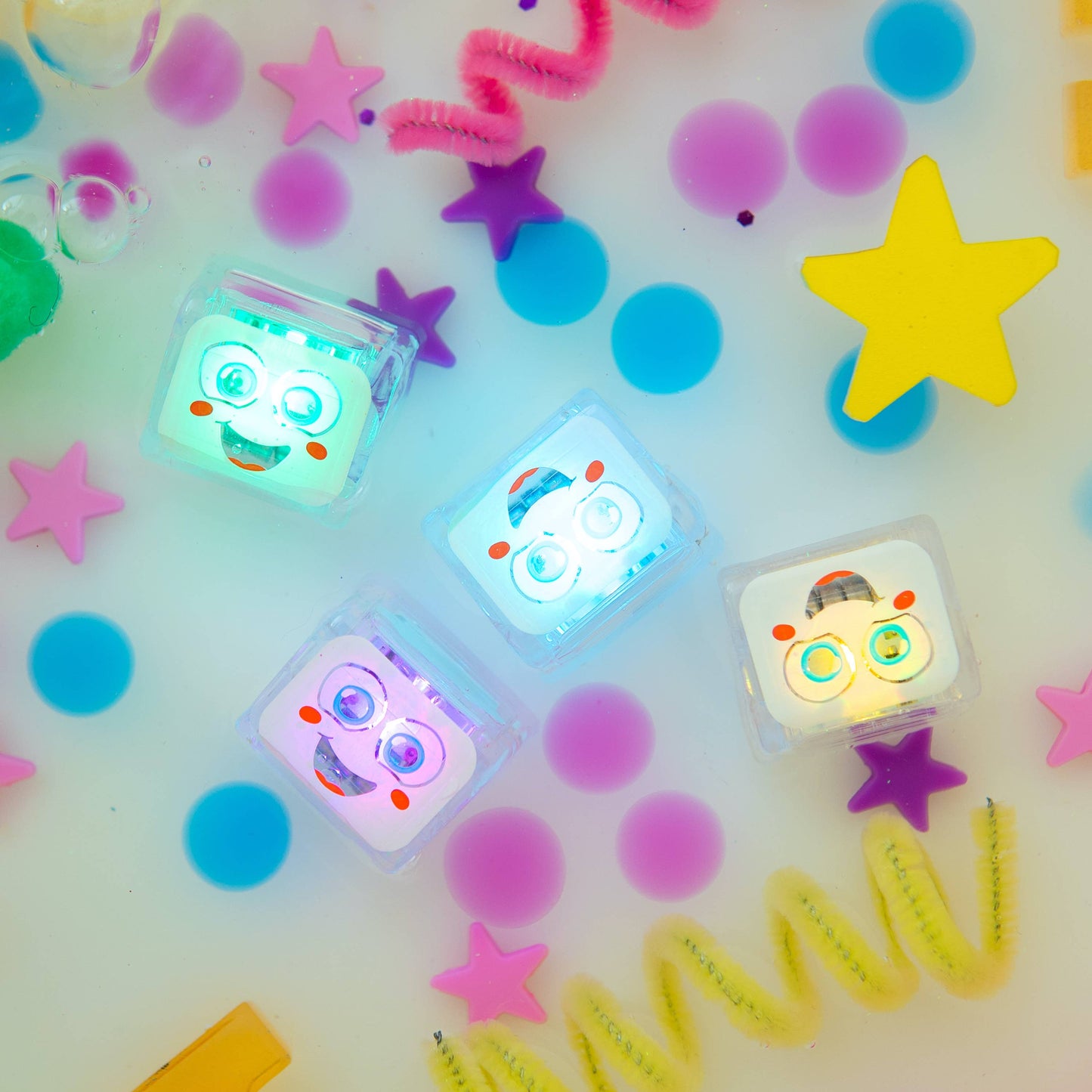 Glo Pals Light-Up Cubes - Multiple Colors